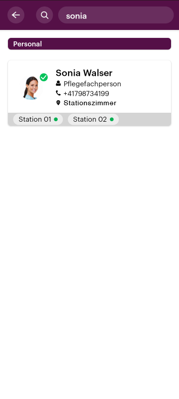 Screenshot einer App, illustriert die Ortungs-Funktion des Personals